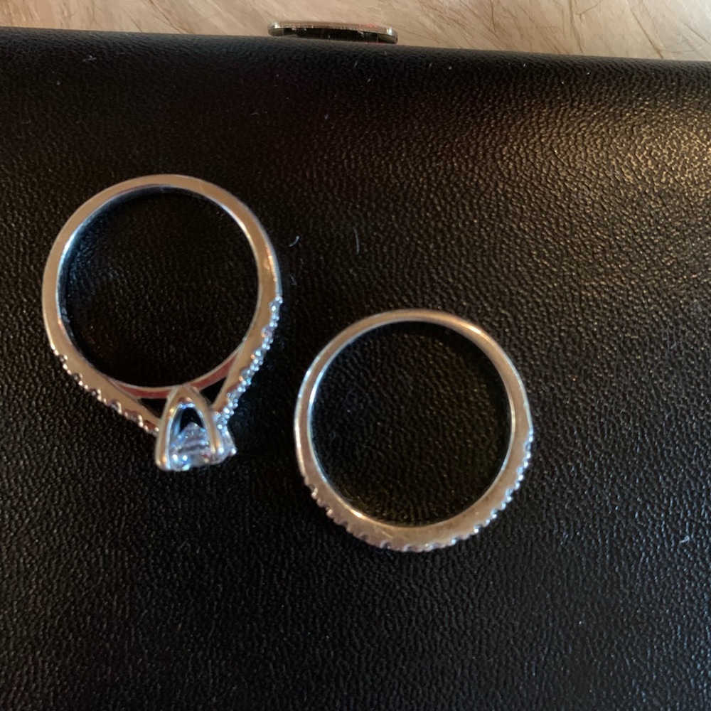 CZ ring - Picture 2 of 6